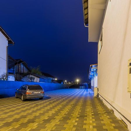 Hotel Raxand Residence Mioveni Экстерьер фото